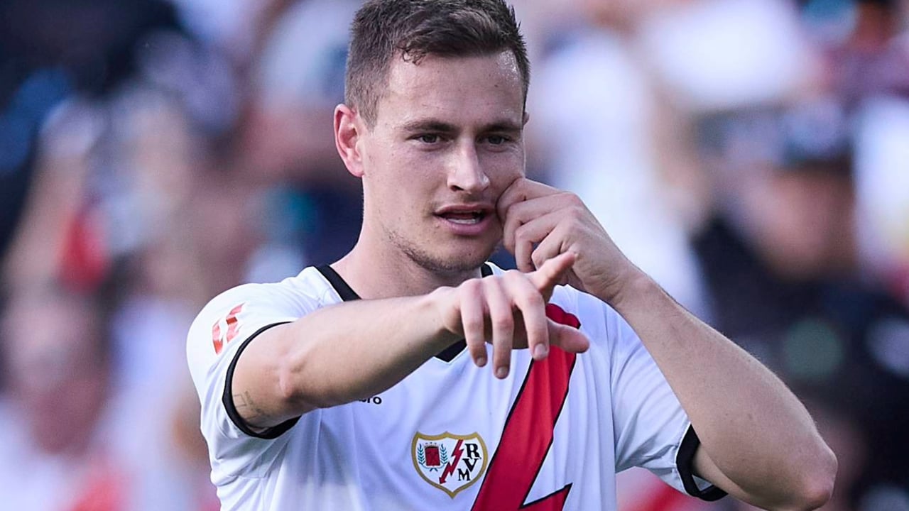 Lanzados para firmar a Jorge de Frutos