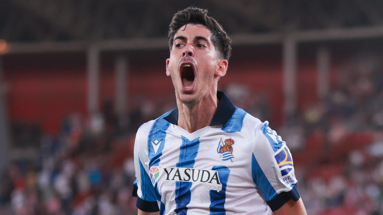 Quiere el fichaje de Carlos Fernández