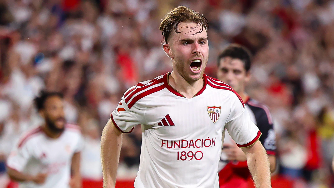 Peque, ambicioso con el Sevilla: "Obviamente hay muchas cosas que mejorar"