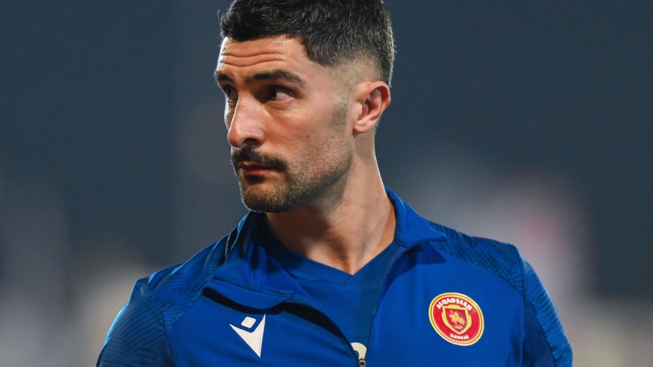 Oferta formal a Álvaro González