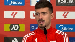 Kike Salas, sobre su venta, los nervios del Sevilla y el drama en defensa: "Dije que estaba contento aquí"