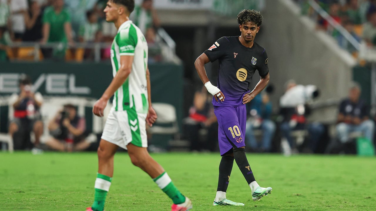 La peor cara de Lamine Yamal: así provocó la polémica expulsión que decantó el Betis - Barça