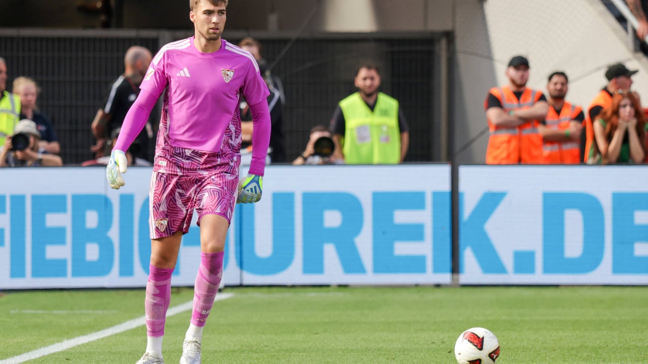 Un jugador del Sevilla y dos béticos citados con España Sub-21
