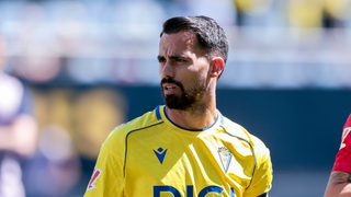 La sorprendente reacción de Suso a la decisión del Cádiz de despedir a Albert Celades