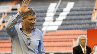 Los veteranos del Valencia, volcados con Penev: “Estamos cerca de alcanzar el 50% de lo que necesita”