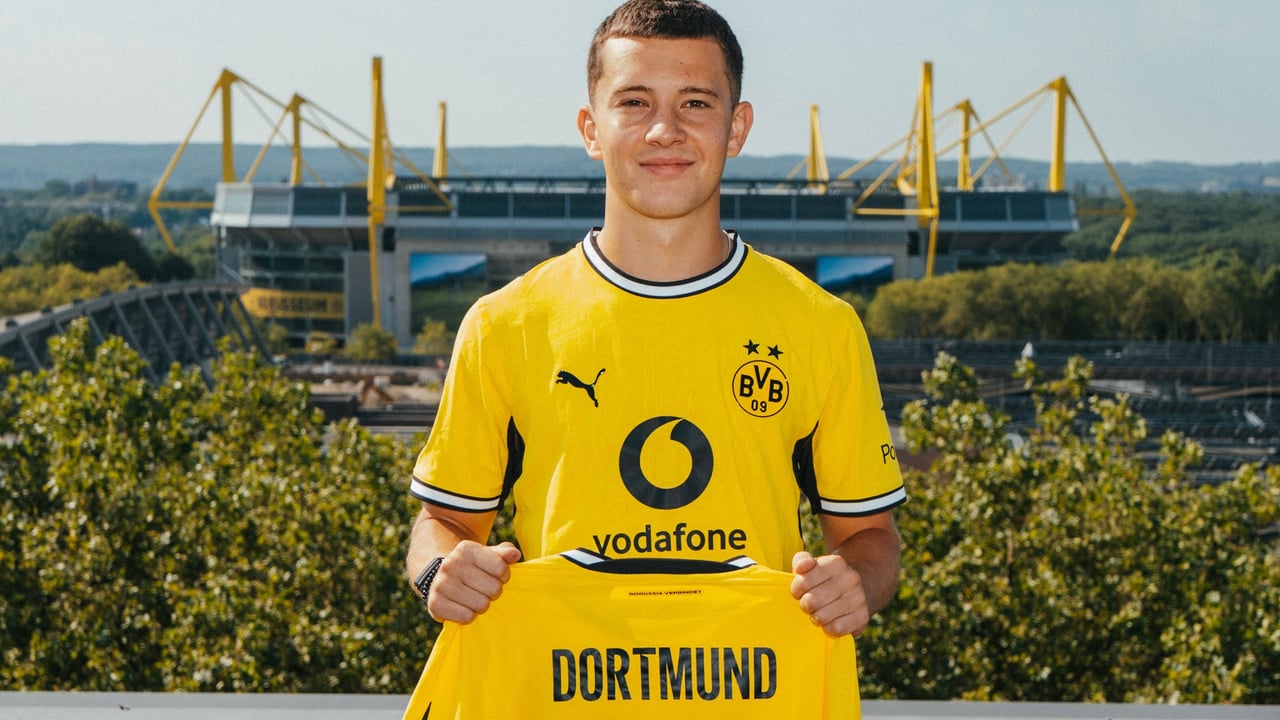 El Dortmund ya tiene a su nueva joya: 32 millones por Karetsas
