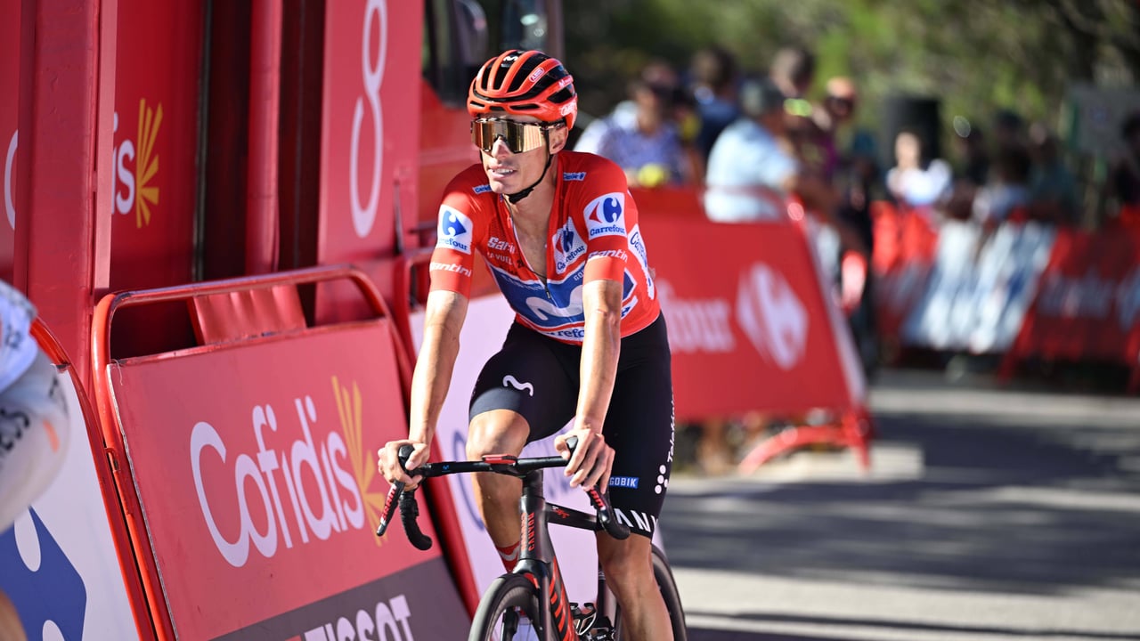 Enric Mas deja la Vuelta a España sentenciada y Mikel Landa vence en el Collado del Alguacil
