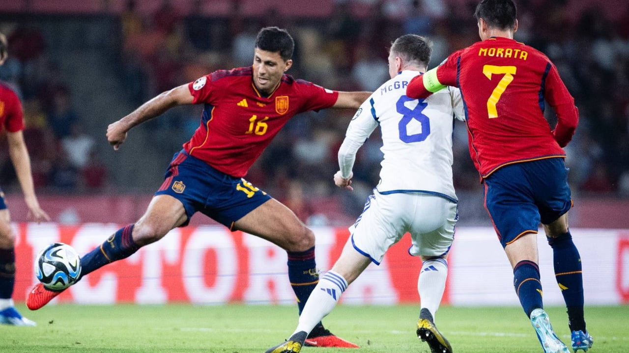Rodri rectifica a tiempo y a Bryan Zaragoza no le tiembla el pulso en su debut