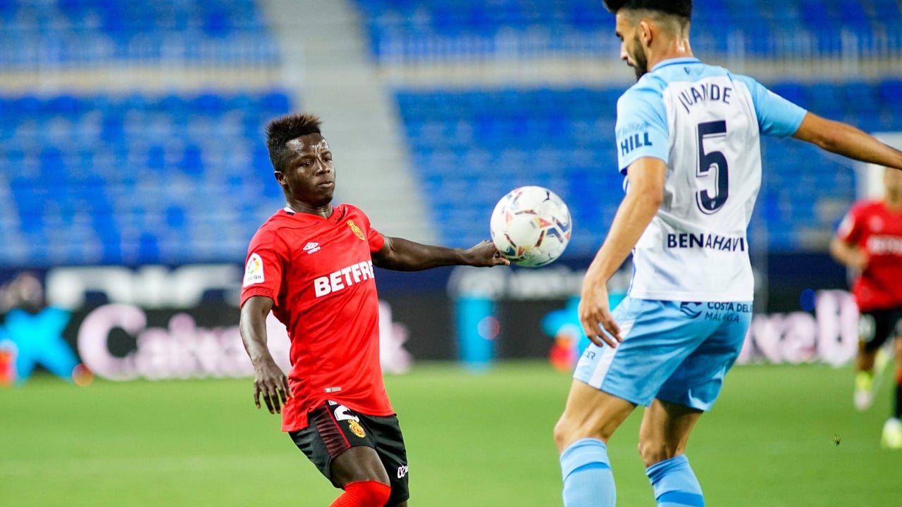 Cambio de 'cromos' en la defensa del Tenerife