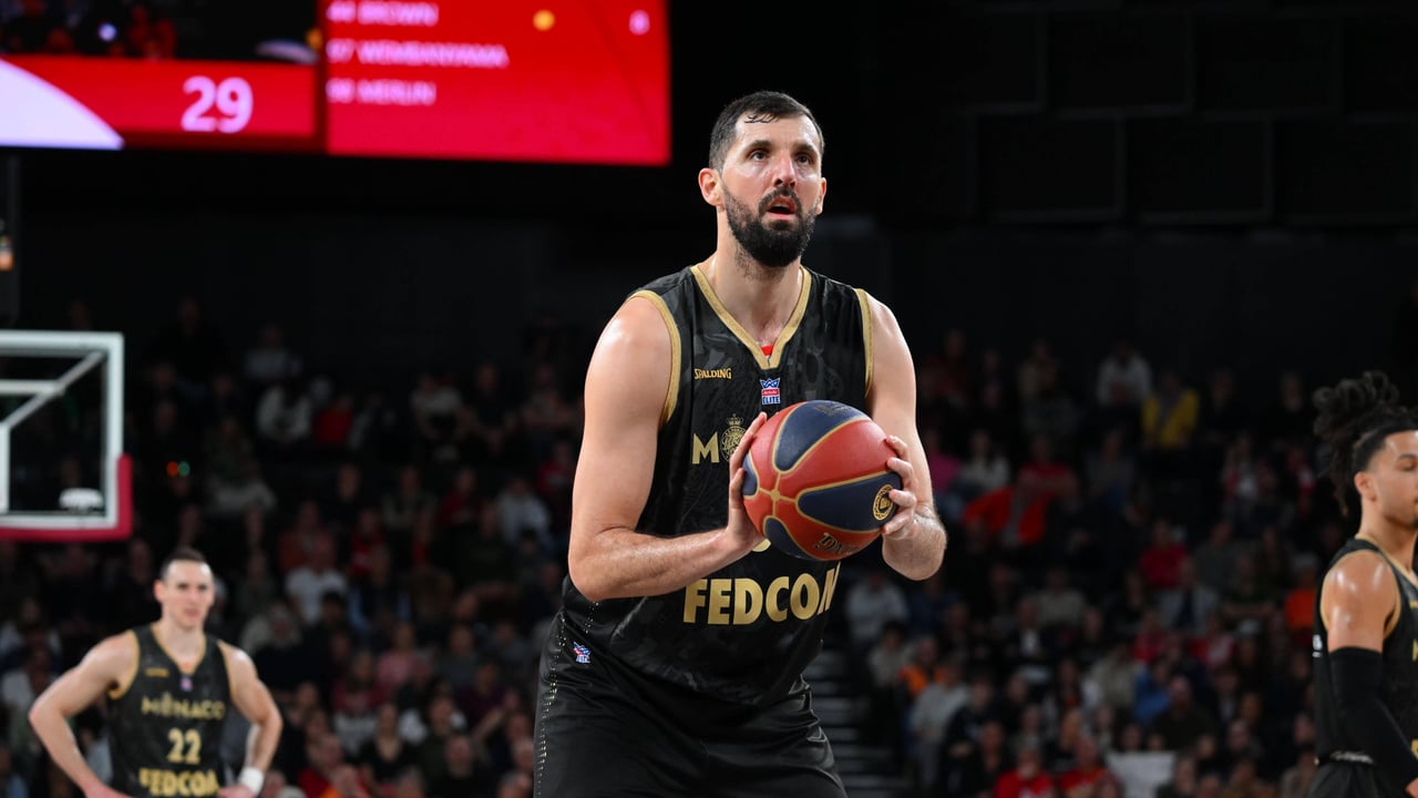 Niko Mirotic deshoja la margarita en el momento más incierto de su carrera