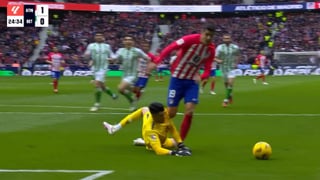 El árbitro Soto Grado se la vuelve a hacer al Betis