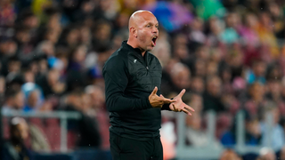 El Racing de Santander ratifica a José Alberto pero matiza: "No somos fiables"