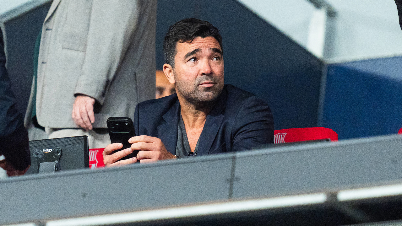 Deco, director deportivo del Barcelona, se cansa del tema Julián Álvarez: "No quiero hablar más"