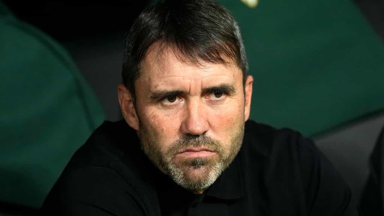 Coudet, entrenador del Alavés, sobre las bajas: "Lo de Mariano no es un tema muscular"