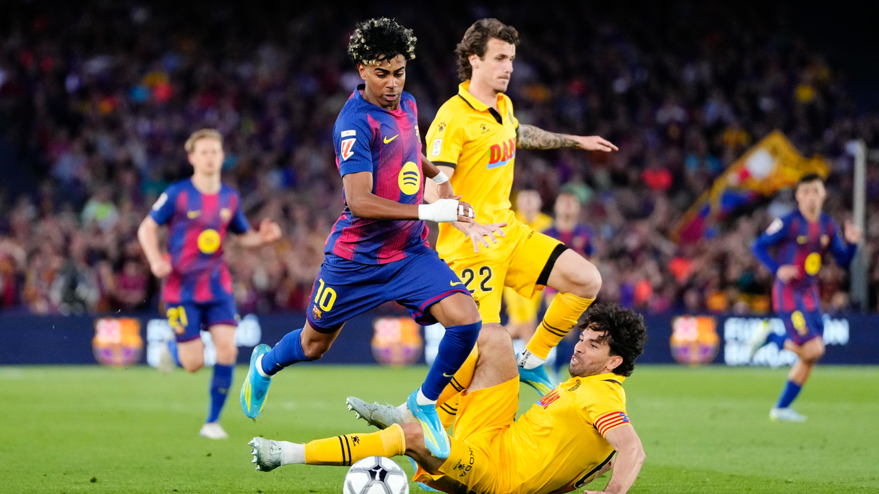 Así queda la clasificación de LaLiga EA Sports tras el triunfo del Barcelona y la derrota del Valencia en la jornada 31