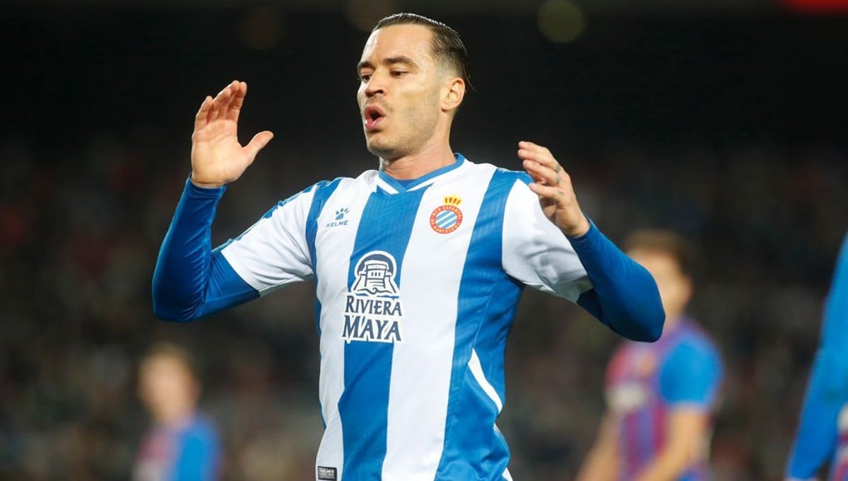 Raúl de Tomás apunta al Betis