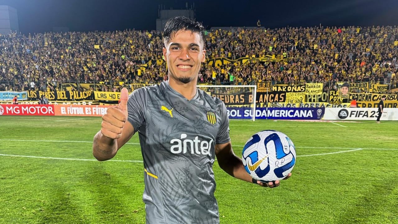 La tremenda racha goleadora de Arezo en Peñarol y las opciones de volver al Granada