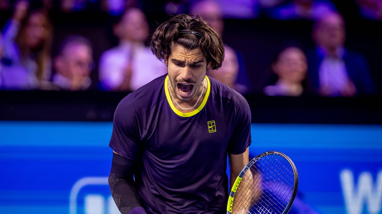 Carlos Alcaraz derrota a Medvedev y luchará por ser campeón en Viena