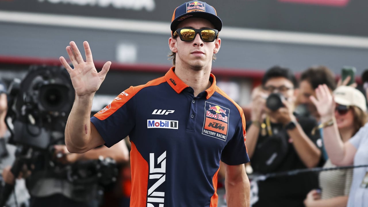 Pedro Acosta dice adiós con KTM