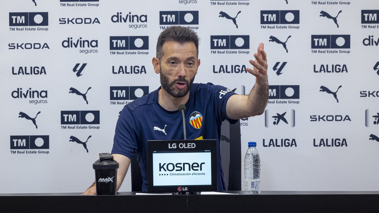 Corberán, claro sobre el mercado de fichajes y elogia al Betis