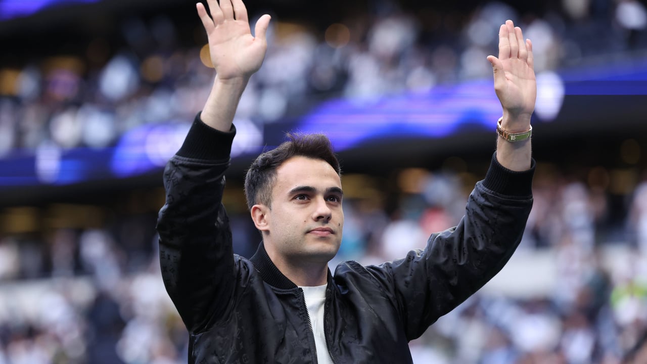 Reguilón destaca el ambiente del vestuario de su nuevo club: "Compartir vestuario con Messi es un sueño"