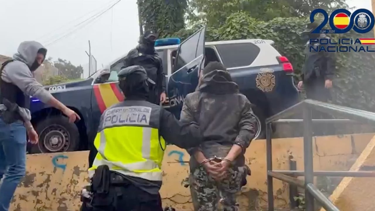 El jefe de Policía detenido con 20 millones escondidos en su casa está relacionado con Real Madrid y Atlético