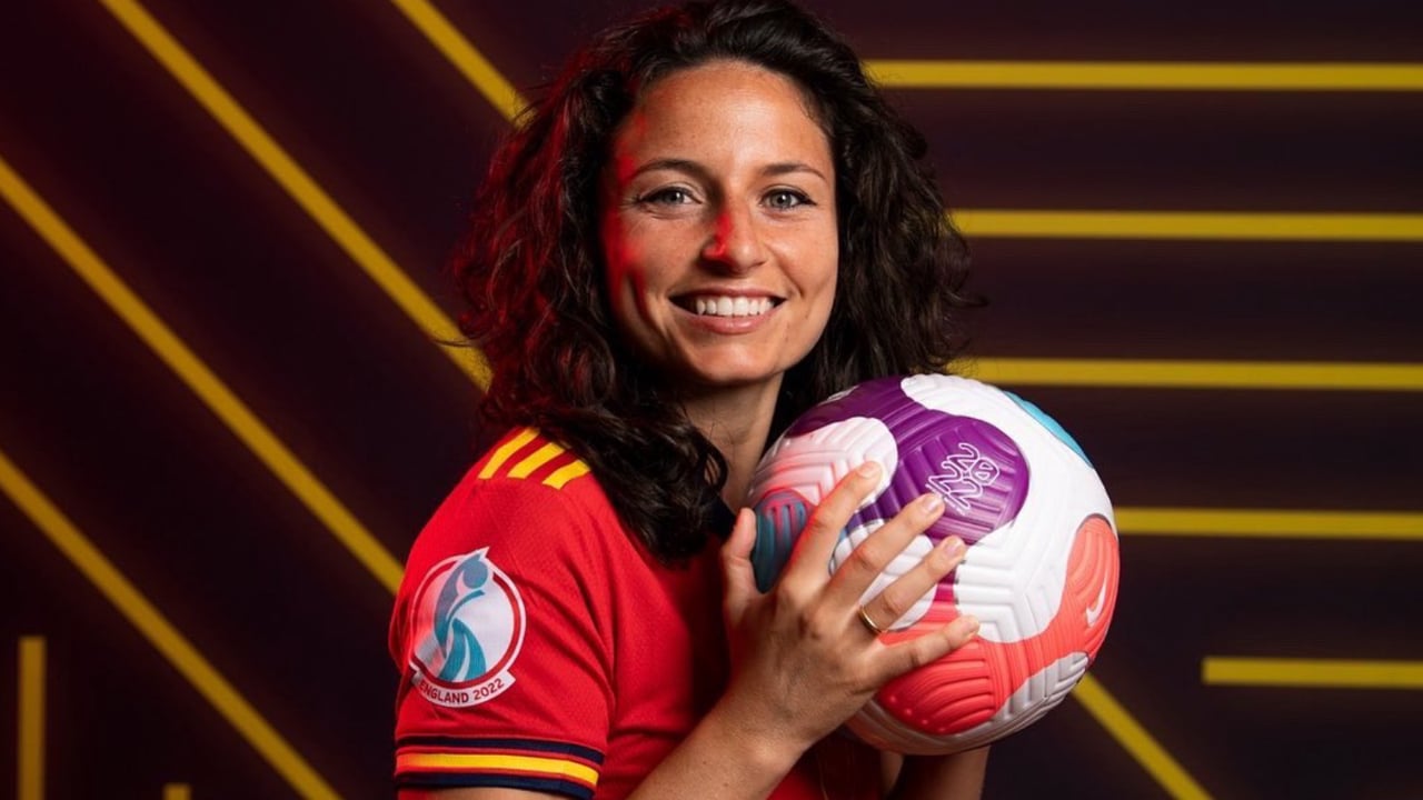 El Gobierno se equivoca y otorga la medalla de Ivana Andrés a la 'influencer' Ivana Icardi