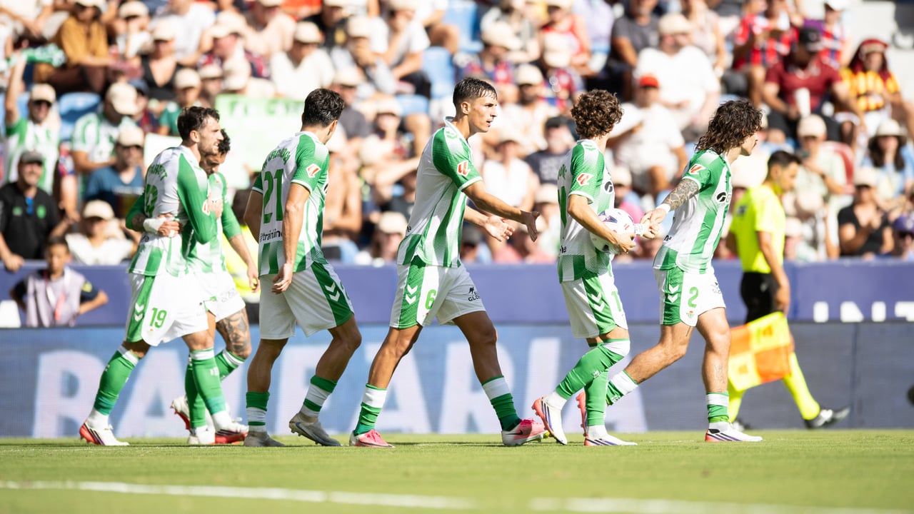 Puntos uno a uno del Real Betis en su visita en LaLiga EA Sports al Levante: suspensos generalizados