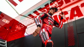 Marc Márquez da marcha atrás y se borra de la lucha en Assen