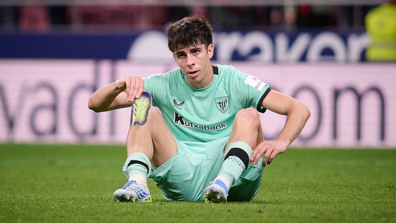 Rego no cierra ninguna puerta a su futuro y deja el asunto en manos del Athletic