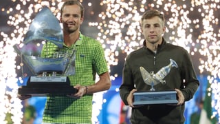 Medvedev conquista Dubai sin jugar por la lesión de Griekspoor