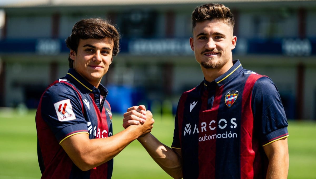 El Sevilla espera noticias del Levante por Carlos Álvarez e Iván Romero