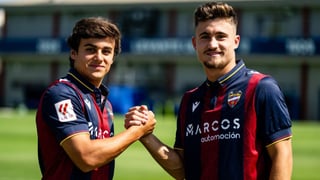 El Sevilla espera noticias del Levante por Carlos Álvarez e Iván Romero 