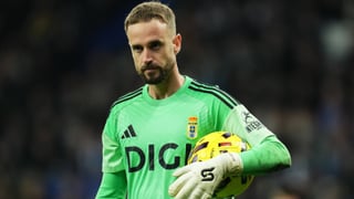 Escandell y su mensaje para todo el Oviedo: "Hay que darlo todo por este escudo y también por nosotros"