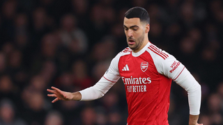 Preocupación ante una grave lesión de Mikel Merino que Arteta confirma: "Le está dando dolor"