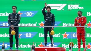 La primera de Kimi Antonelli, Carlos Sainz hace magia para puntuar y otro drama de Fernando Alonso en Shanghái