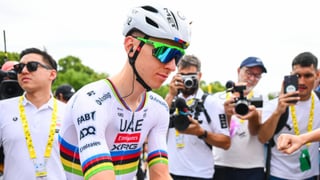 Alberto Contador alimenta la grave sospecha con Pogacar