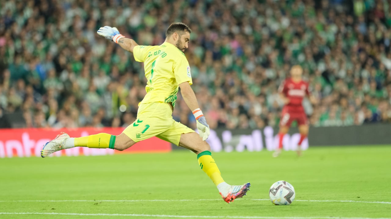 Se aclaran los planes de Bravo y el Betis para la próxima temporada