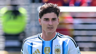La RFEF abre expediente al Barcelona por el 'caso Julián Álvarez'