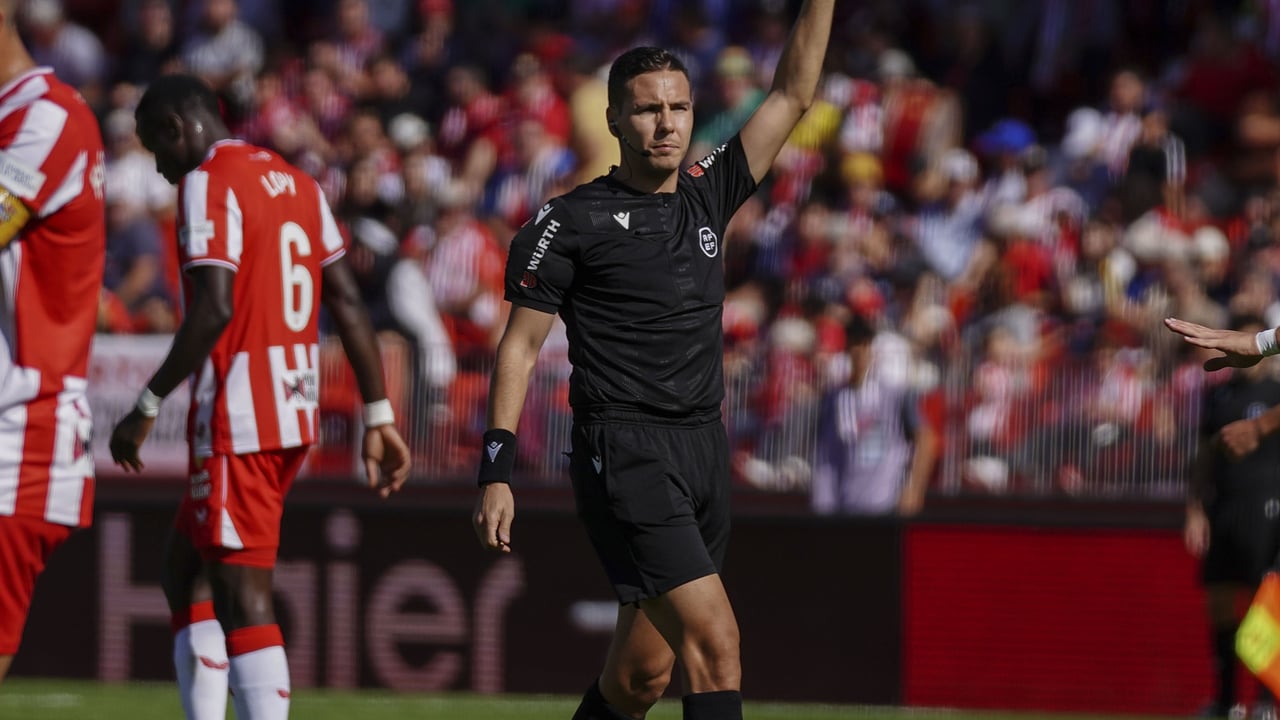 Los árbitros para todos los partidos de la jornada 12 de LaLiga