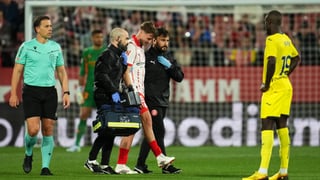 Contratiempo para el Girona: Vanat pide el cambio ante el Villarreal y hace saltar las alarmas