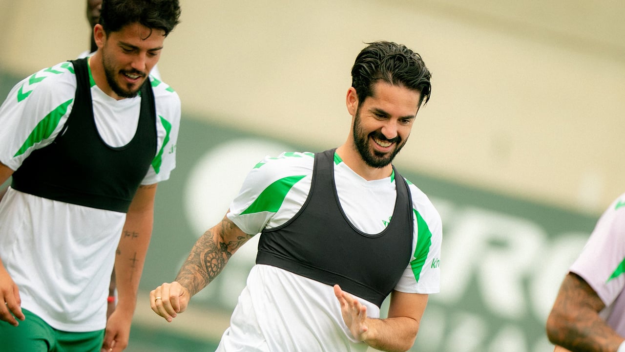 Isco y Antony se quedan fuera de la convocatoria del Betis contra el Recreativo