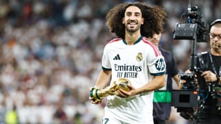 Cucurella cae de pie en el Bernabéu: "Me he puesto más nervioso en el homenaje que en el partido"