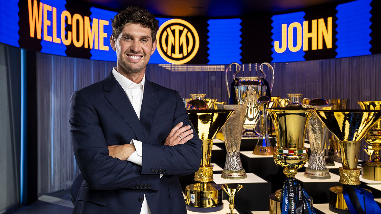 John Sones firma con el Inter hasta 2028 tras salir libre del Manchester City