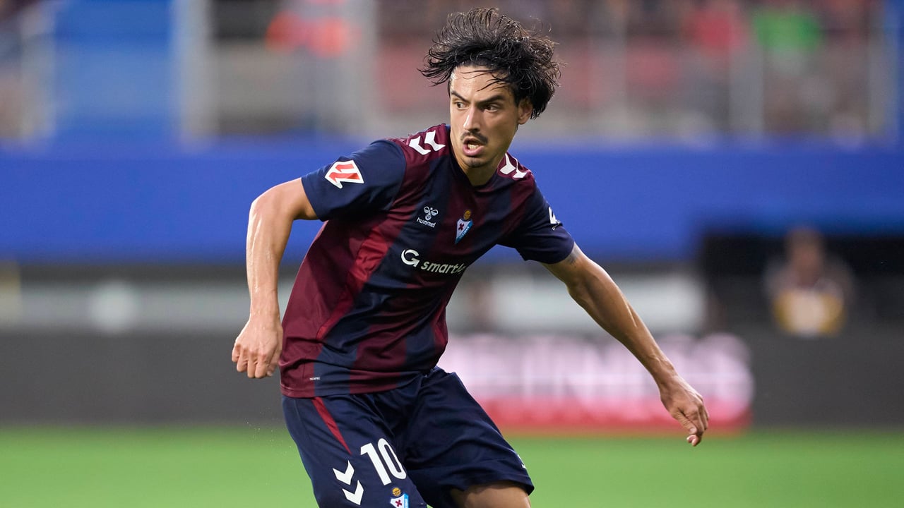 Brilla en el Eibar y Guruzeta 'recomienda' su fichaje al Athletic: "Si este año da un gran paso adelante, quién sabe"