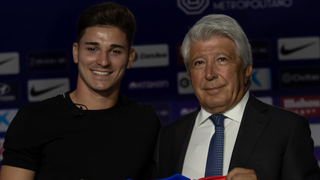 Enrique Cerezo dispara contra el Barcelona por Julián Álvarez: "No ha estado a la altura"