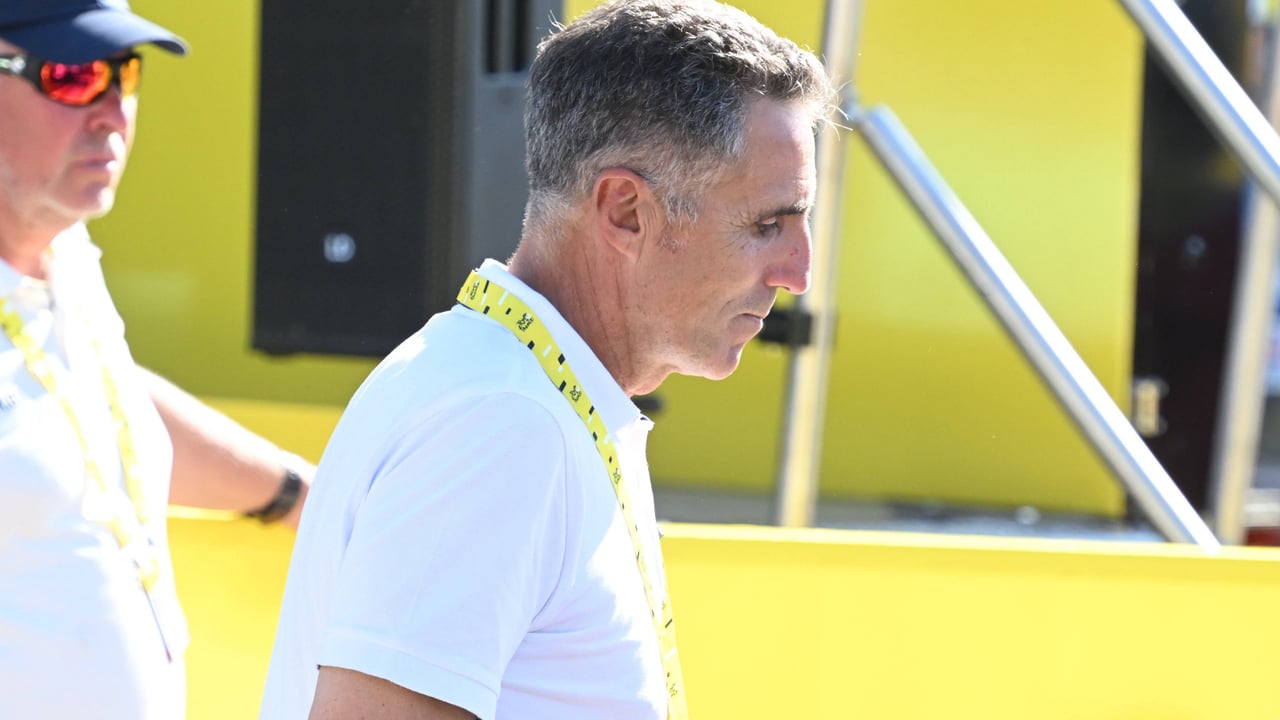 Confesión de Miguel Indurain sobre el ciclismo de los 90: "Ni barritas ni geles, sino bocadillos de jamón y queso o pasteles"