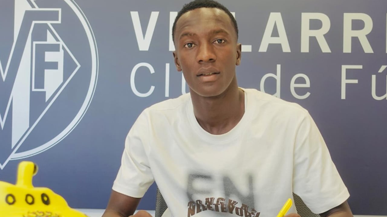 El Villarreal blinda a Cheikh Thiam hasta 2031 para seguir reconstruyendo el filial
