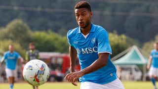 El Málaga pone sus ojos en Jens Cajuste para reforzar el centro del campo