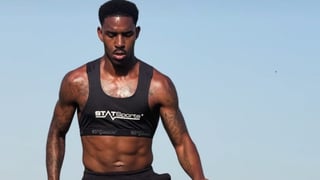 Junior Firpo se anticipa a la llegada de competencia en el Betis y se pone las pilas